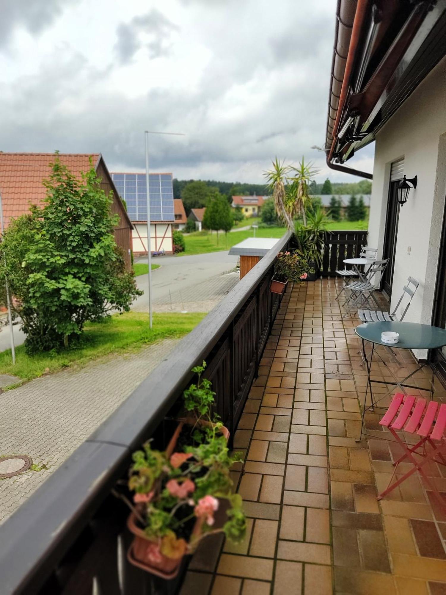 Gruenvogels Landgasthof Zum Gruenen Baum Oberzent Exteriér fotografie